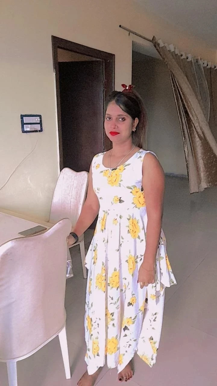 Isha Sharma – Indian escort in Mumbai — 3 / 4