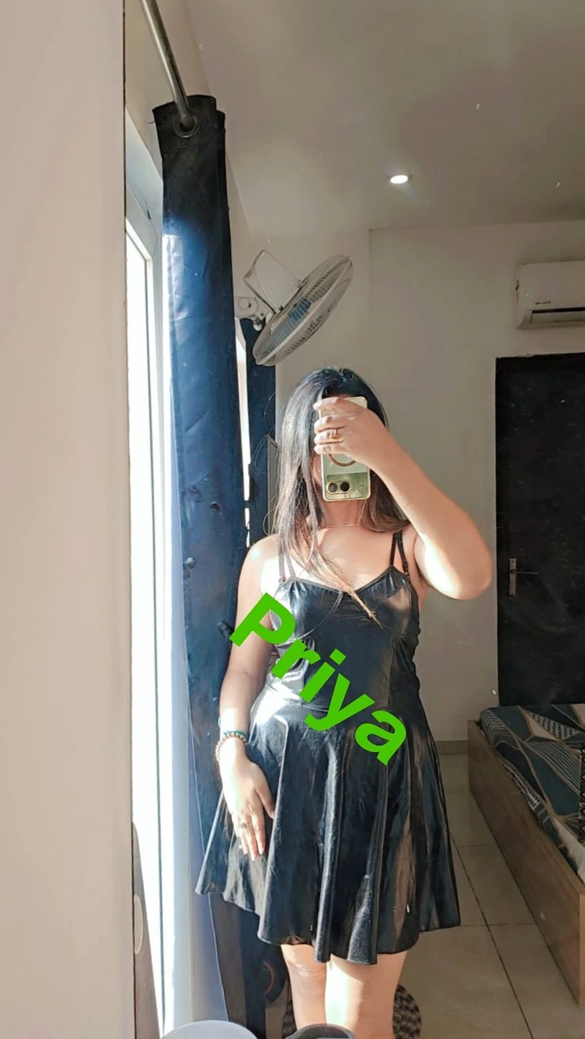 priya000 – Indian escort in Noida — 2 / 5