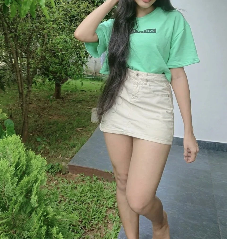 Tharu – escort in Colombo — 2 / 3