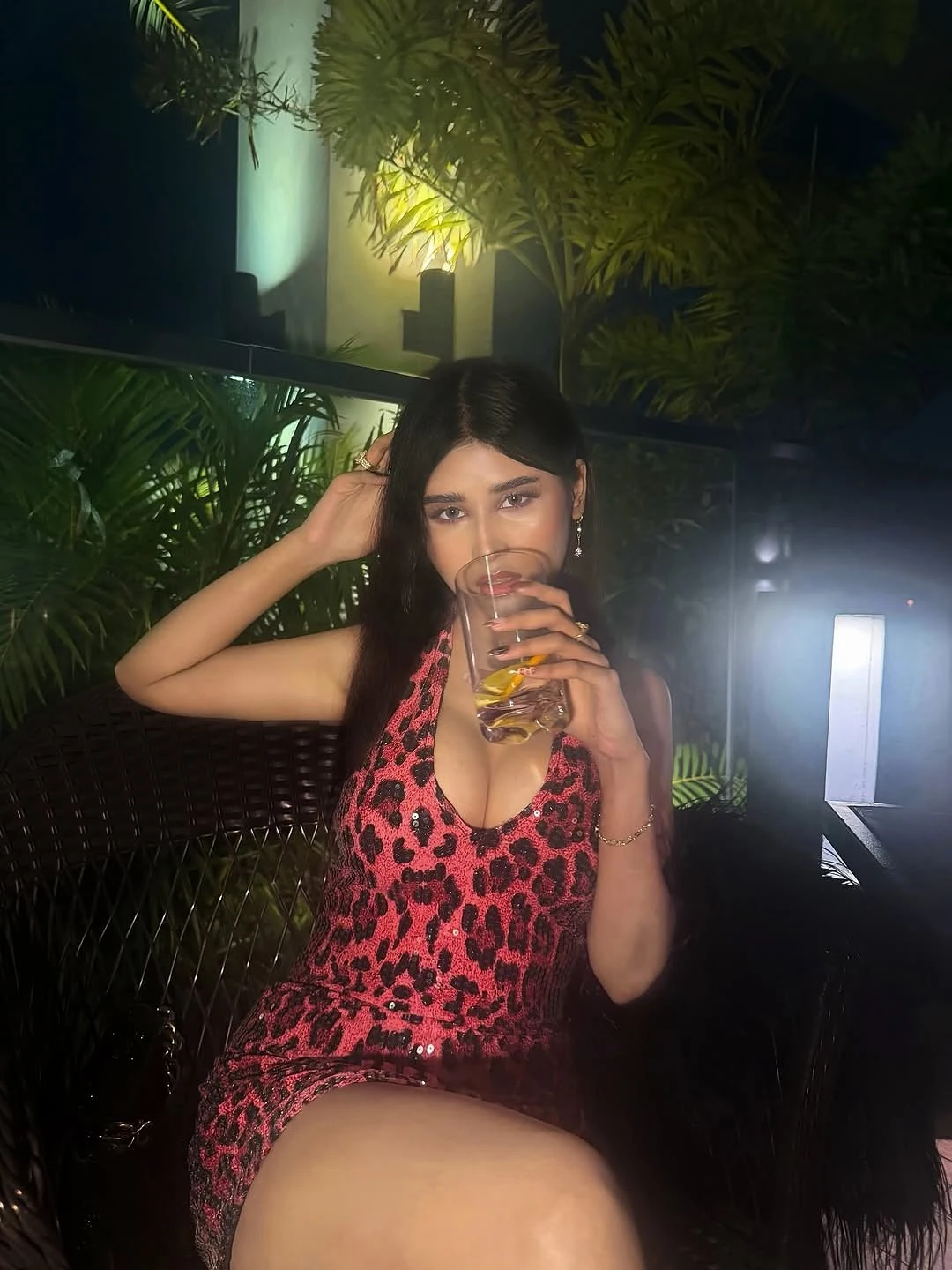 Anvi – Indian escort in Navi Mumbai — 4 / 5