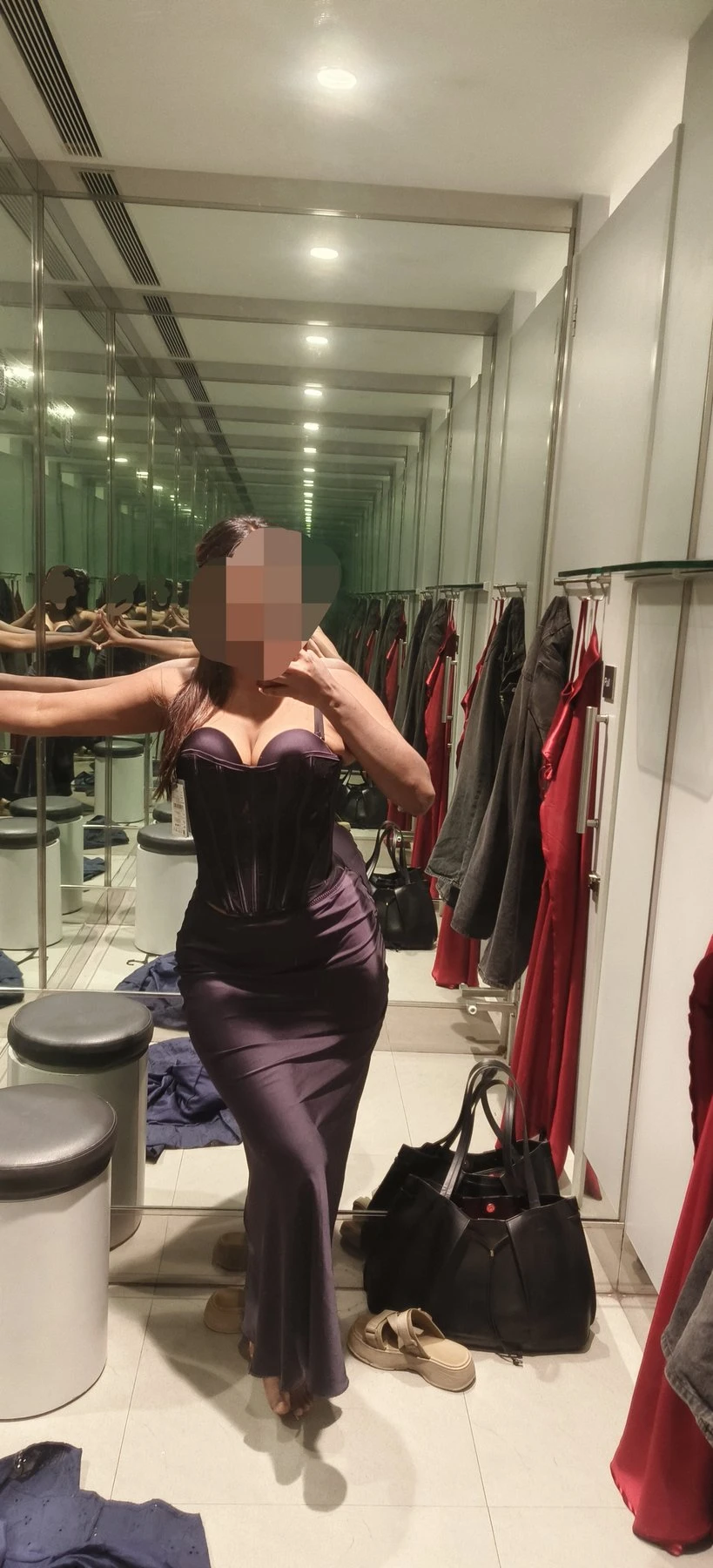 Laraa 20 – Indian escort in Mumbai — 3 / 10