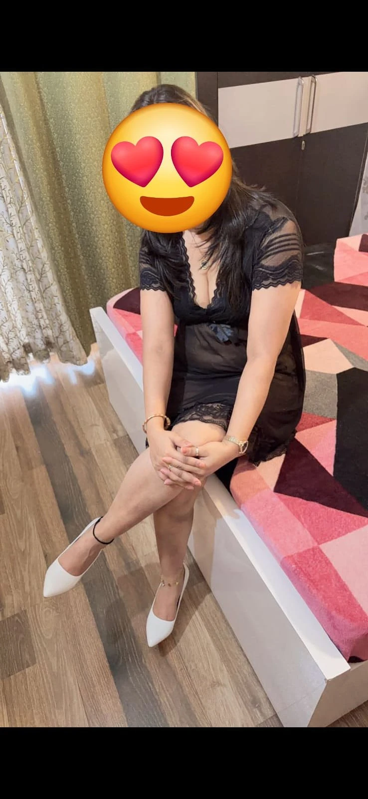 Sonali Real Meet and Cam In – Indian escort in Noida — 2 / 4