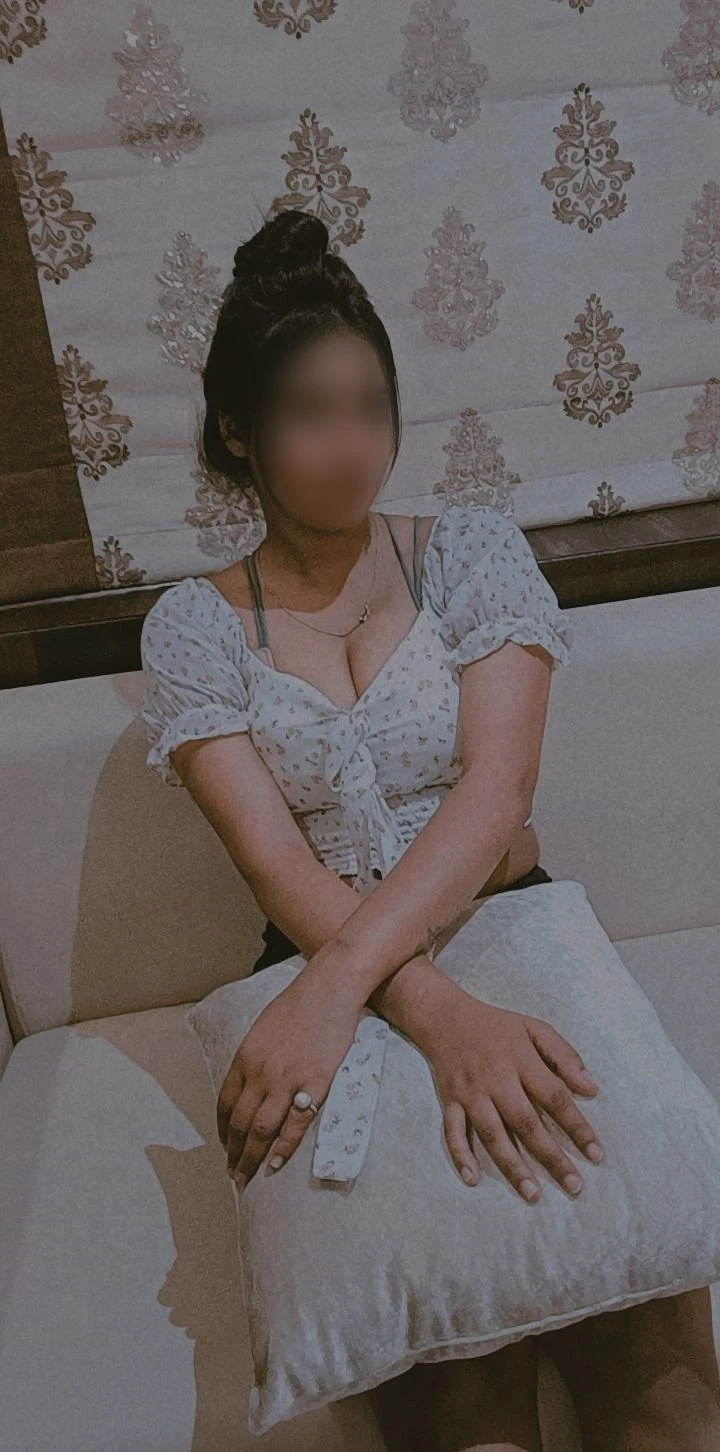 Webcam and real meet – Indian escort in Hyderabad, Escort, Hyderabad