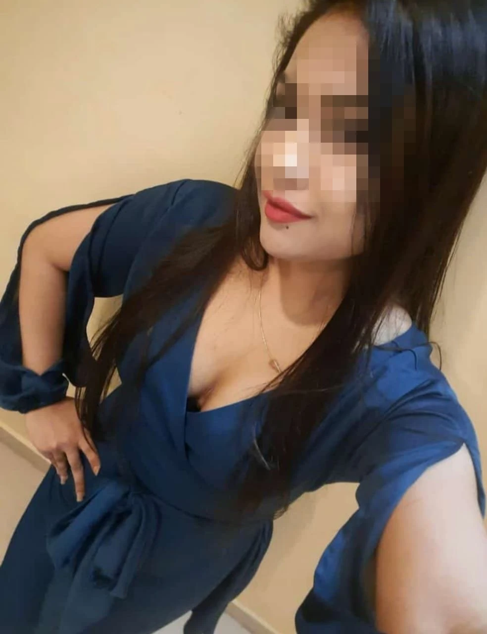 Richa Available for Real Meets – Indian escort in Kolkata — 1 / 4