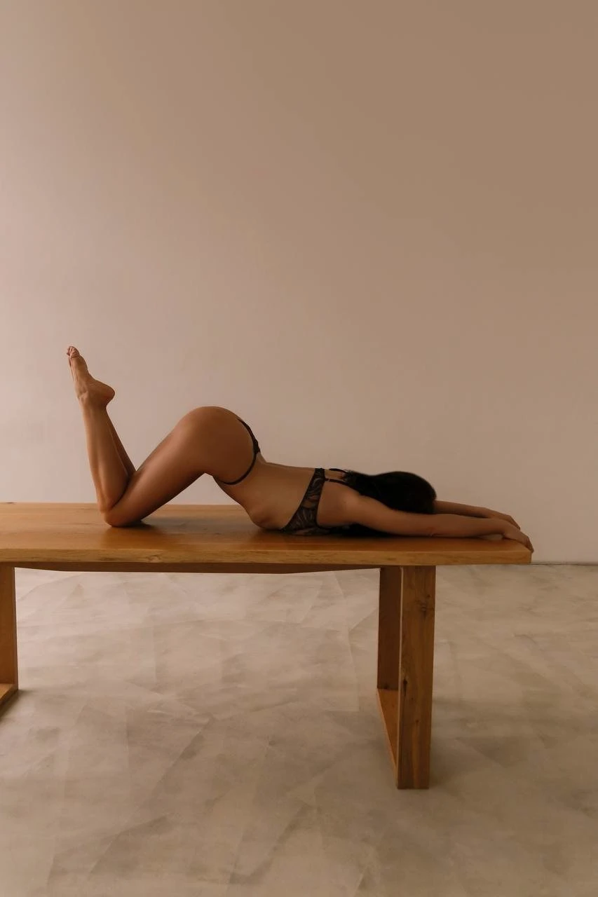 Дана – Ukrainian escort in Kiev — 3 / 4