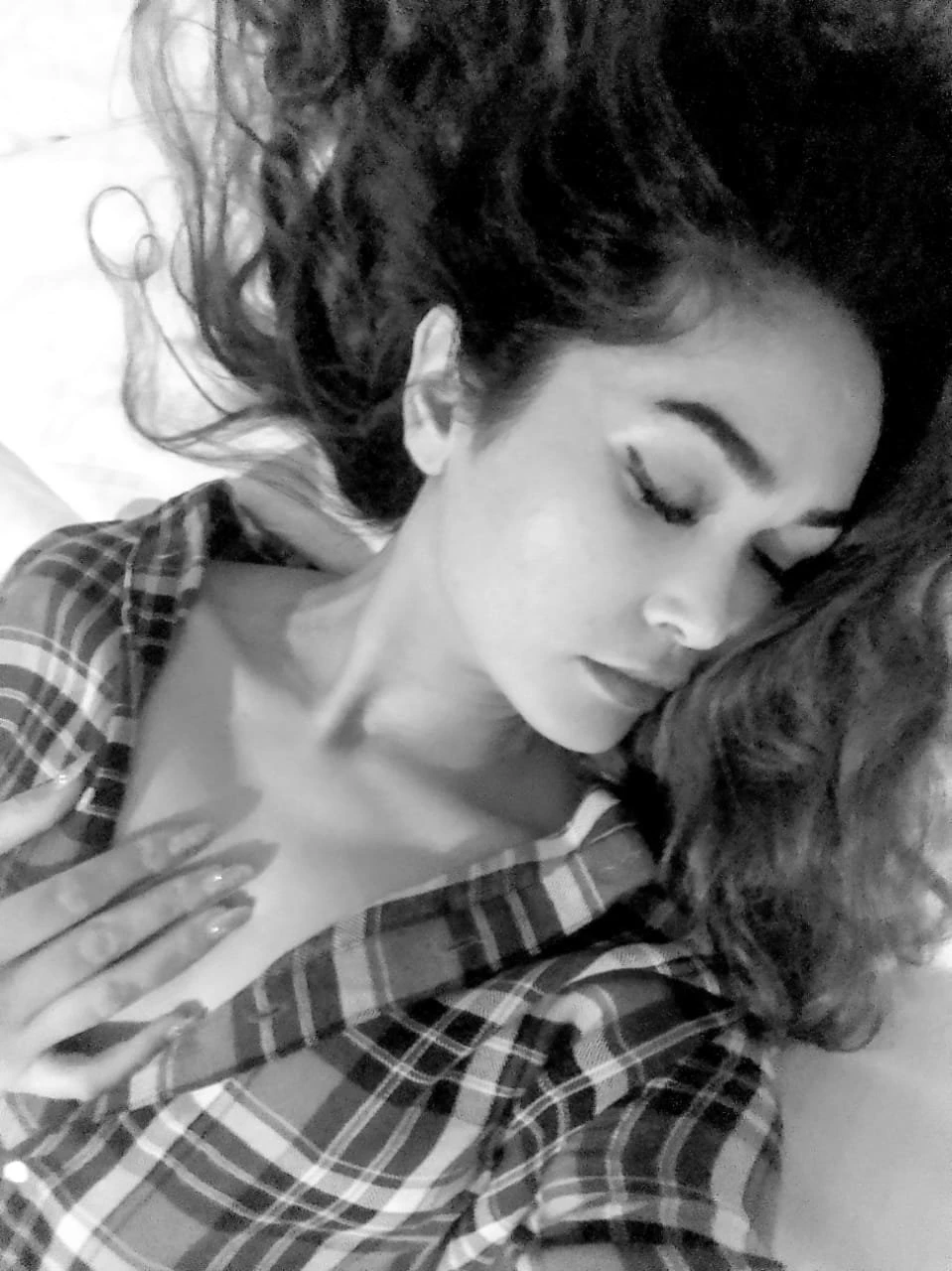 Hire Me & Get Erotic Adventures Tonight! – Russian escort in New Delhi — 4 / 5