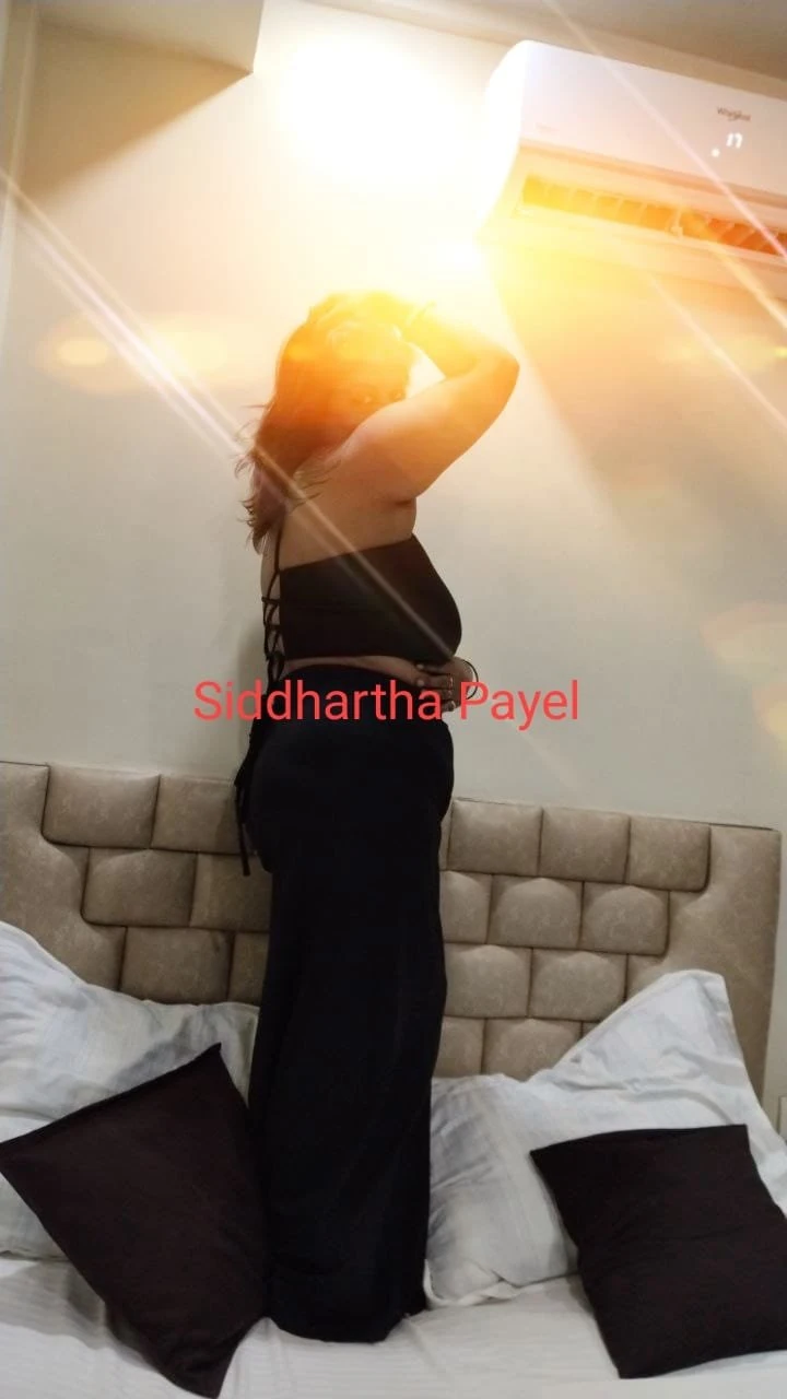 Piu Priyanka – Indian escort in Kolkata — 17 / 27