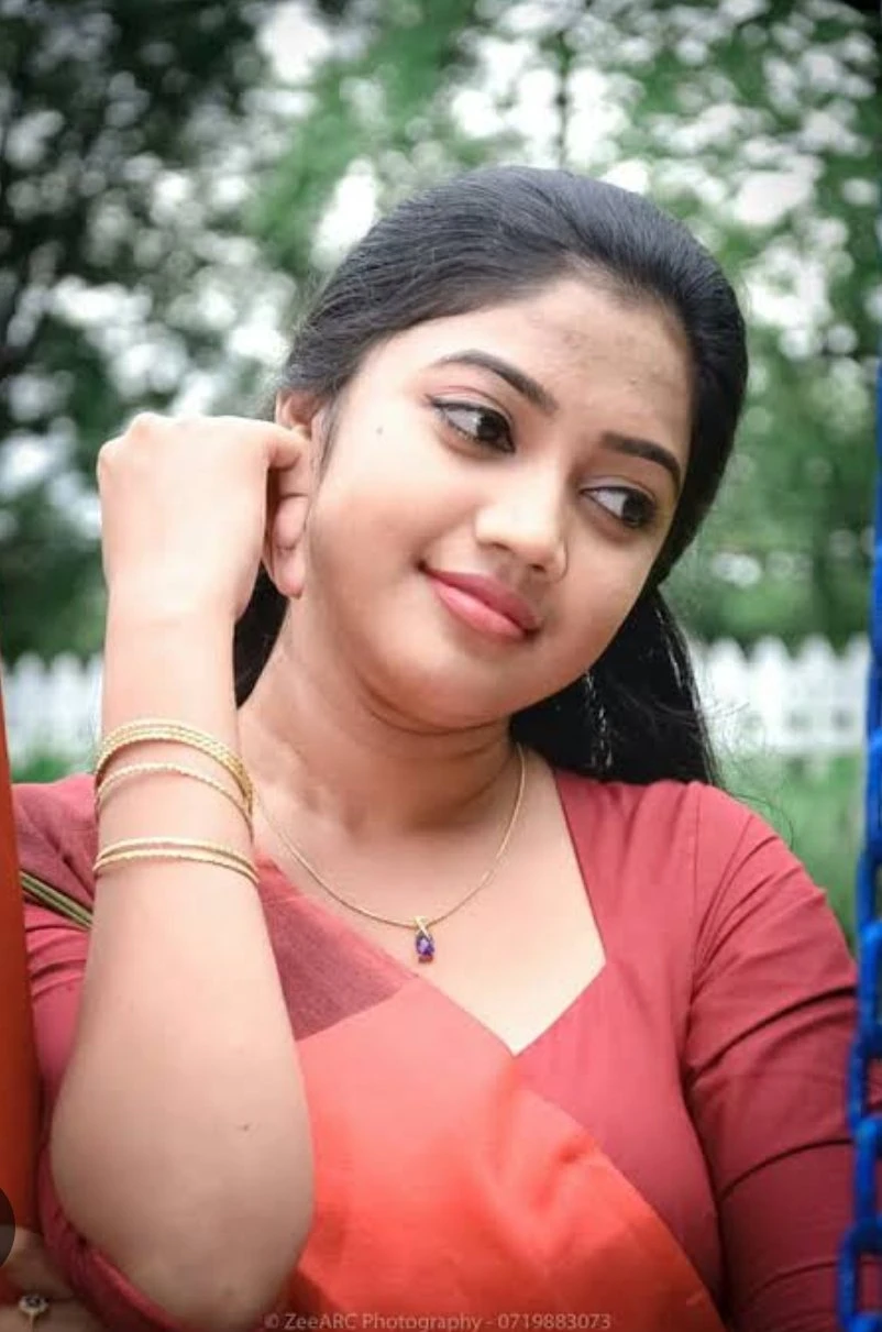 Jenni – Indian escort in Thiruvananthapuram — 2 / 3