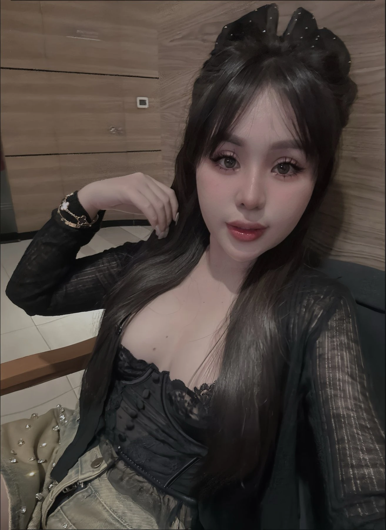 Ruby District 1- Cute Sexy – Vietnamese escort in Ho Chi Minh City — 16 / 31