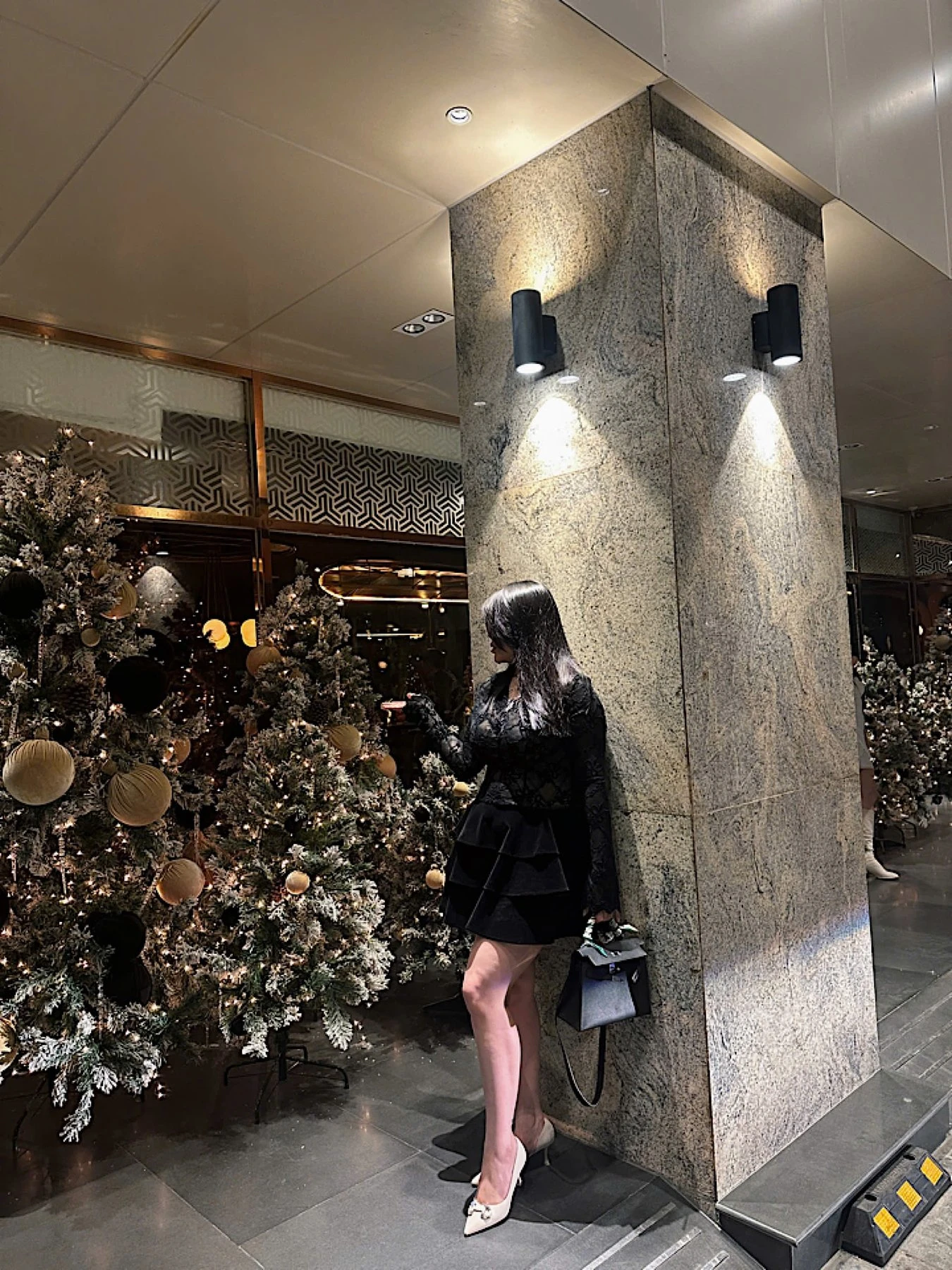 Julia Quỳnh anh – Vietnamese escort in Hanoi — 7 / 9