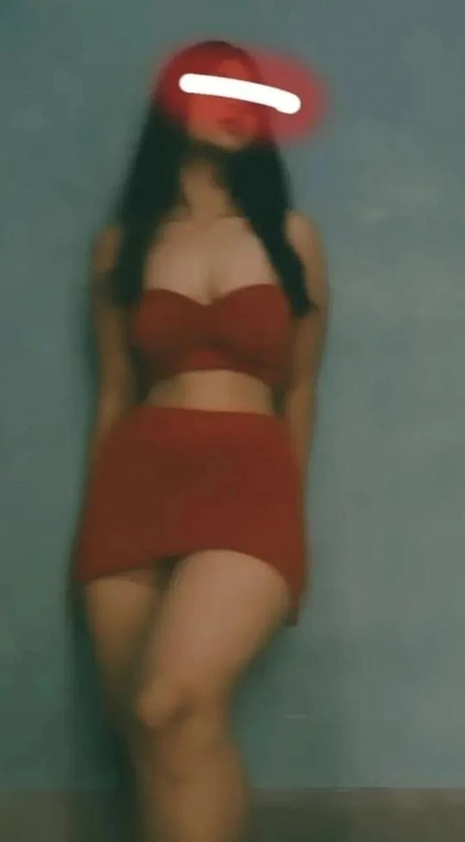 Sonam {Cam Session & Real Meet} – Indian escort in Pune — 4 / 5