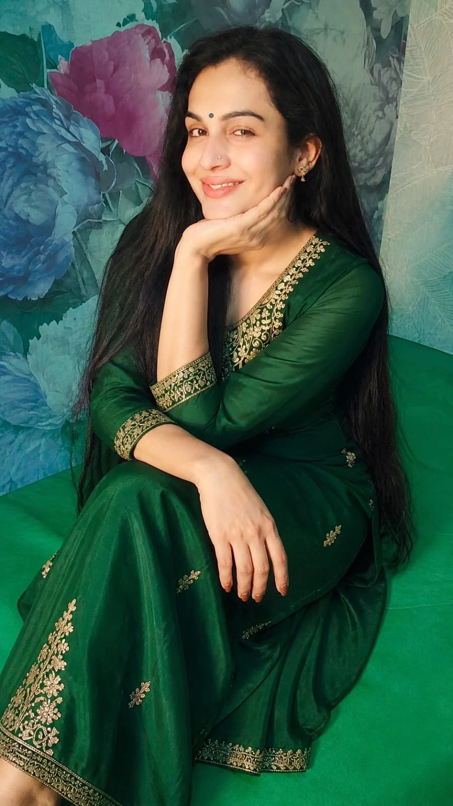 Himaa – Indian escort in Hyderabad — 3 / 5
