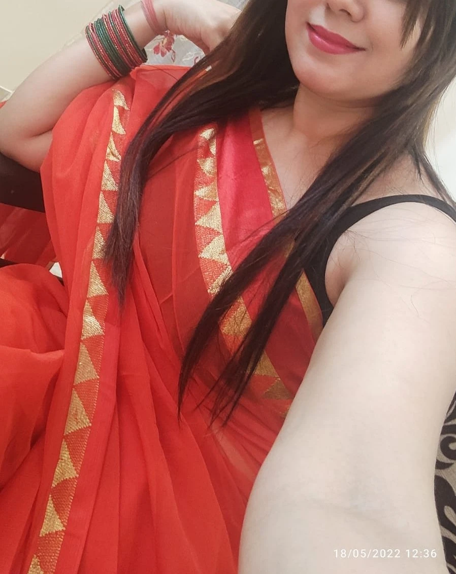 BLONDS/INDIAN 5STAR INCALLS – Ukrainian escort in New Delhi — 6 / 15