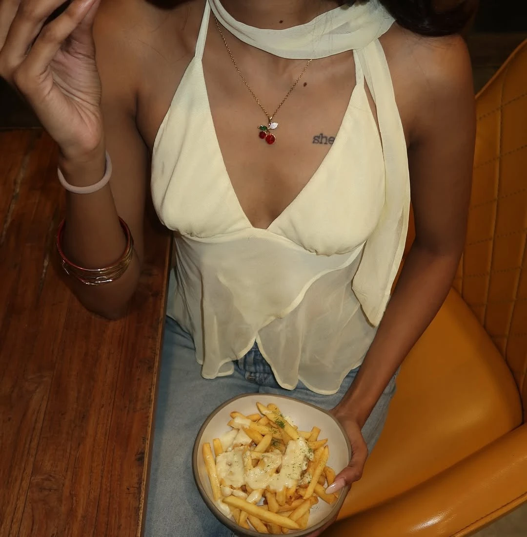 Ananya (Cam & Meet) – Indian escort in Mumbai — 9 / 10