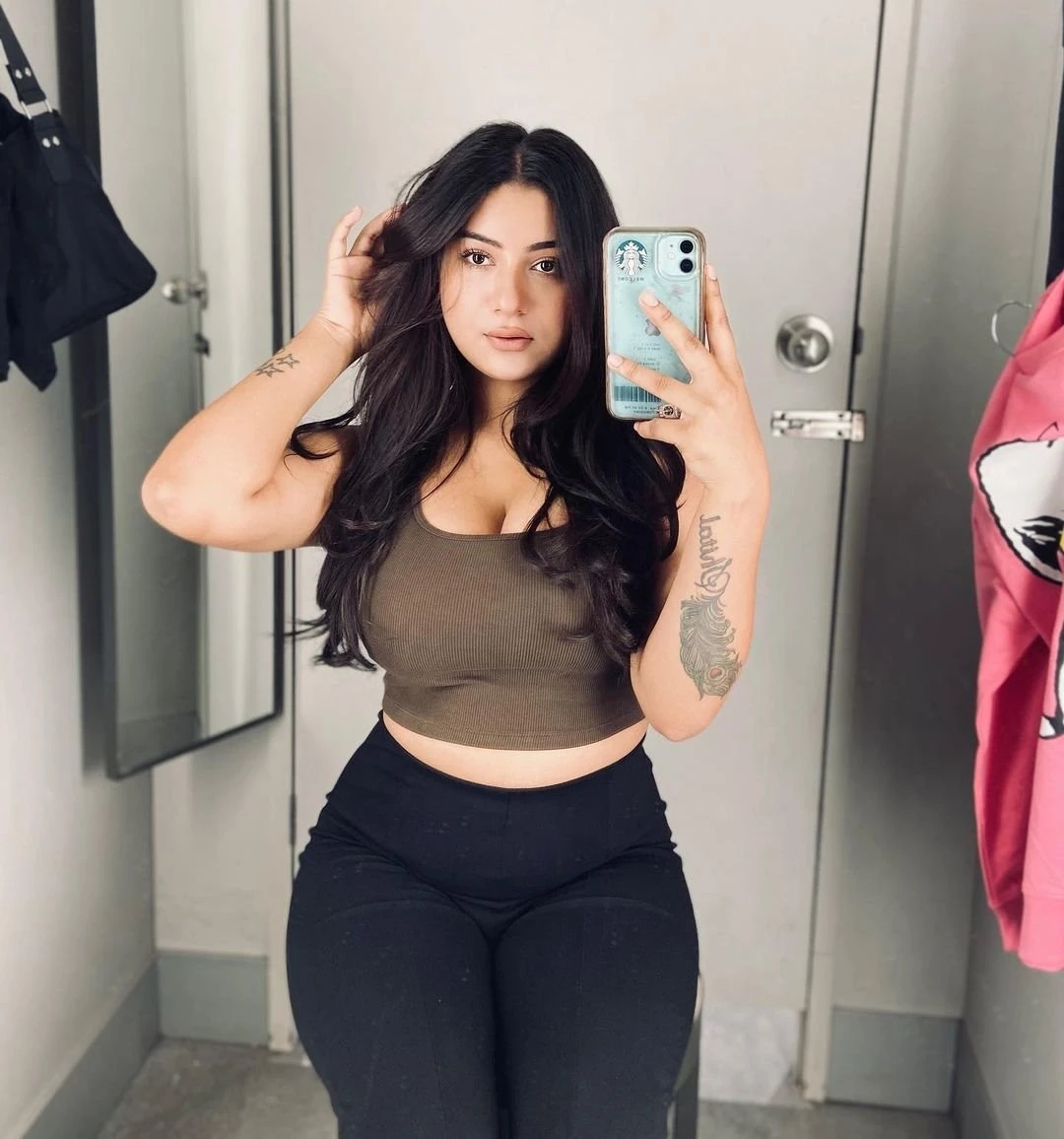 Payal Meena – Indian escort in Mumbai — 2 / 3