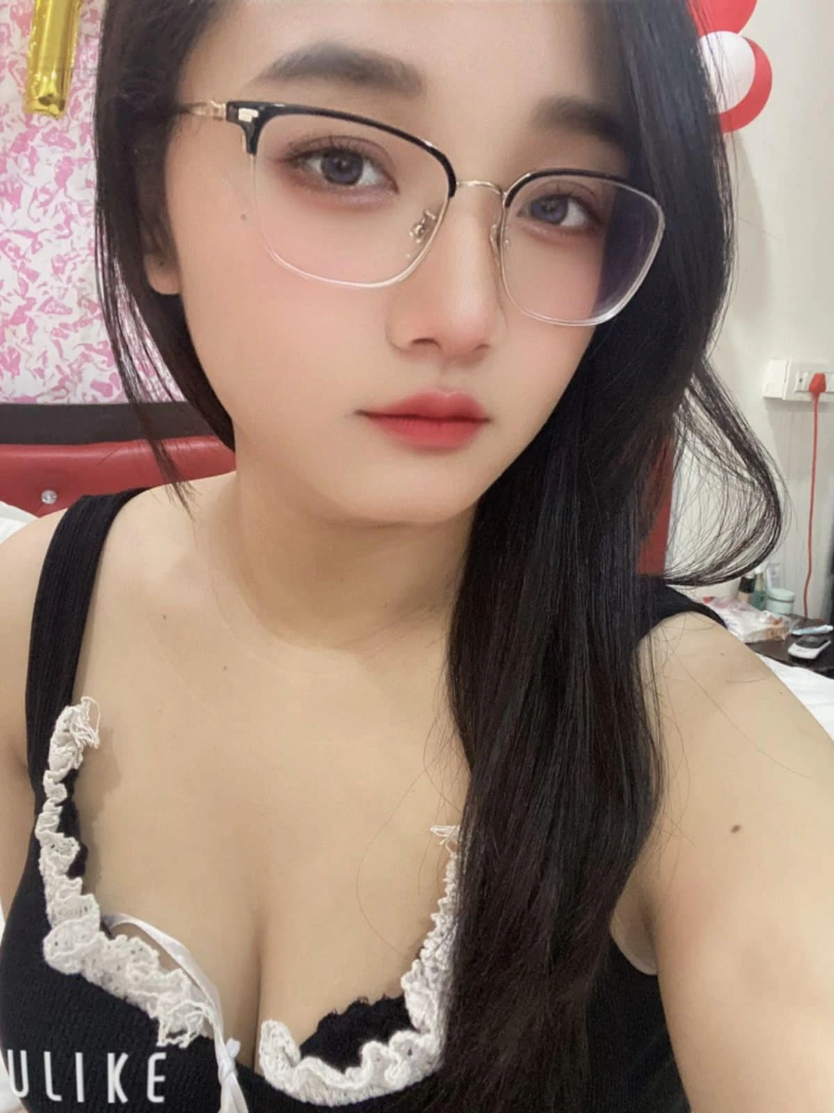 Sully – Taiwanese escort in Mumbai — 7 / 8
