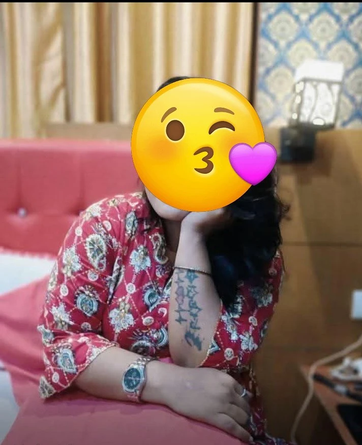 Mahi – Indian escort in Noida — 2 / 3