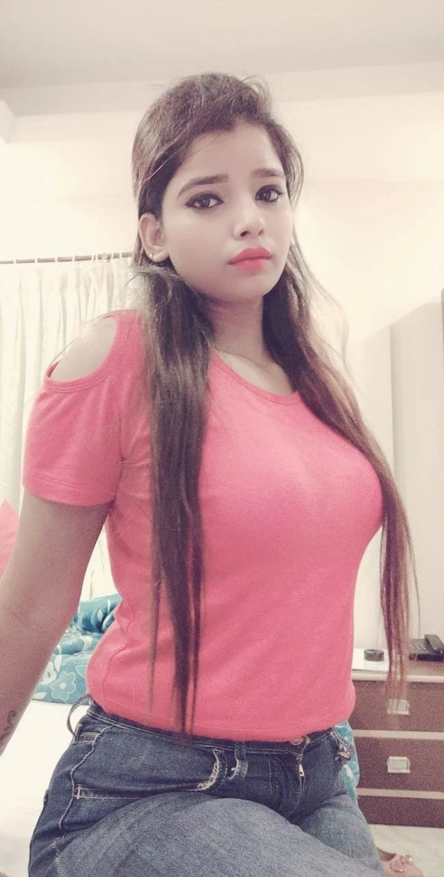 Puja Singh – Indian escort in Mumbai — 3 / 6