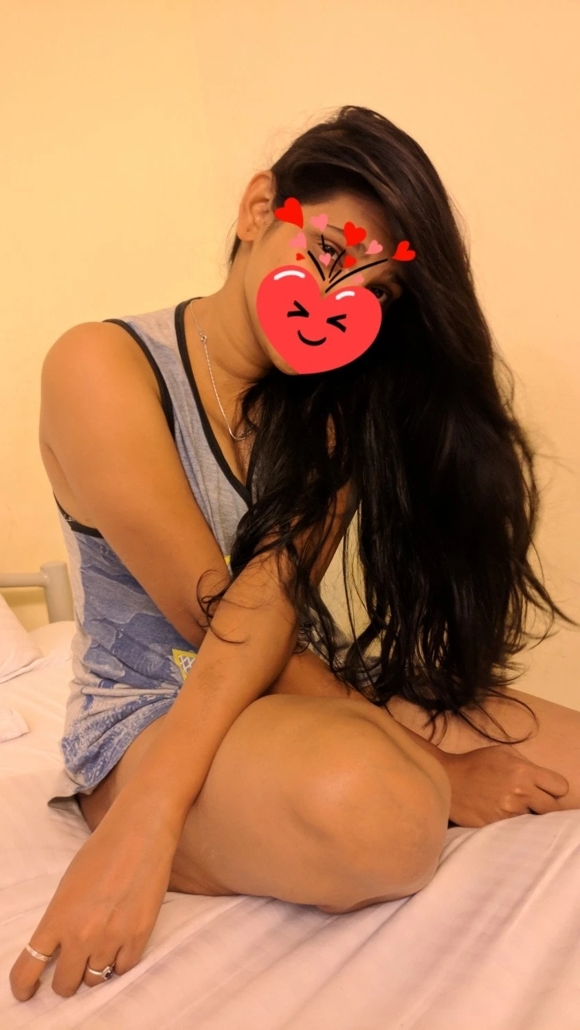 Bina Cam Girl – Indian escort in Colombo — 3 / 5