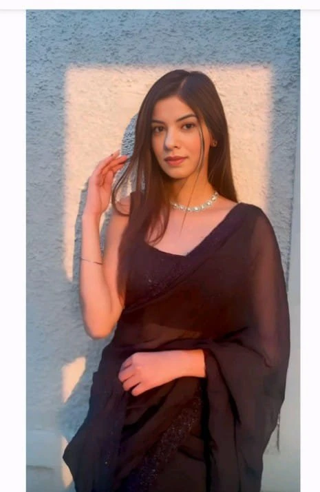 Diya Patel – Indian escort in Pune — 1 / 4