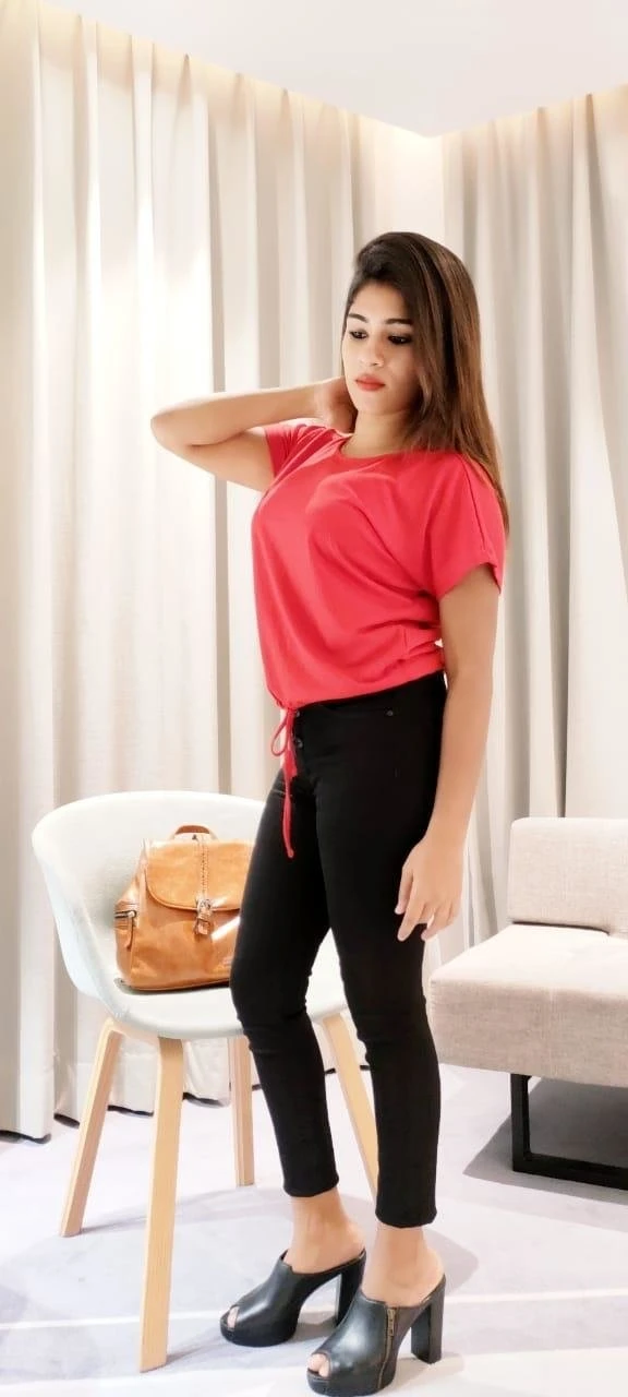 Ruhi Singh Cam & Meeting – Indian escort in Mumbai, Escort, Mumbai