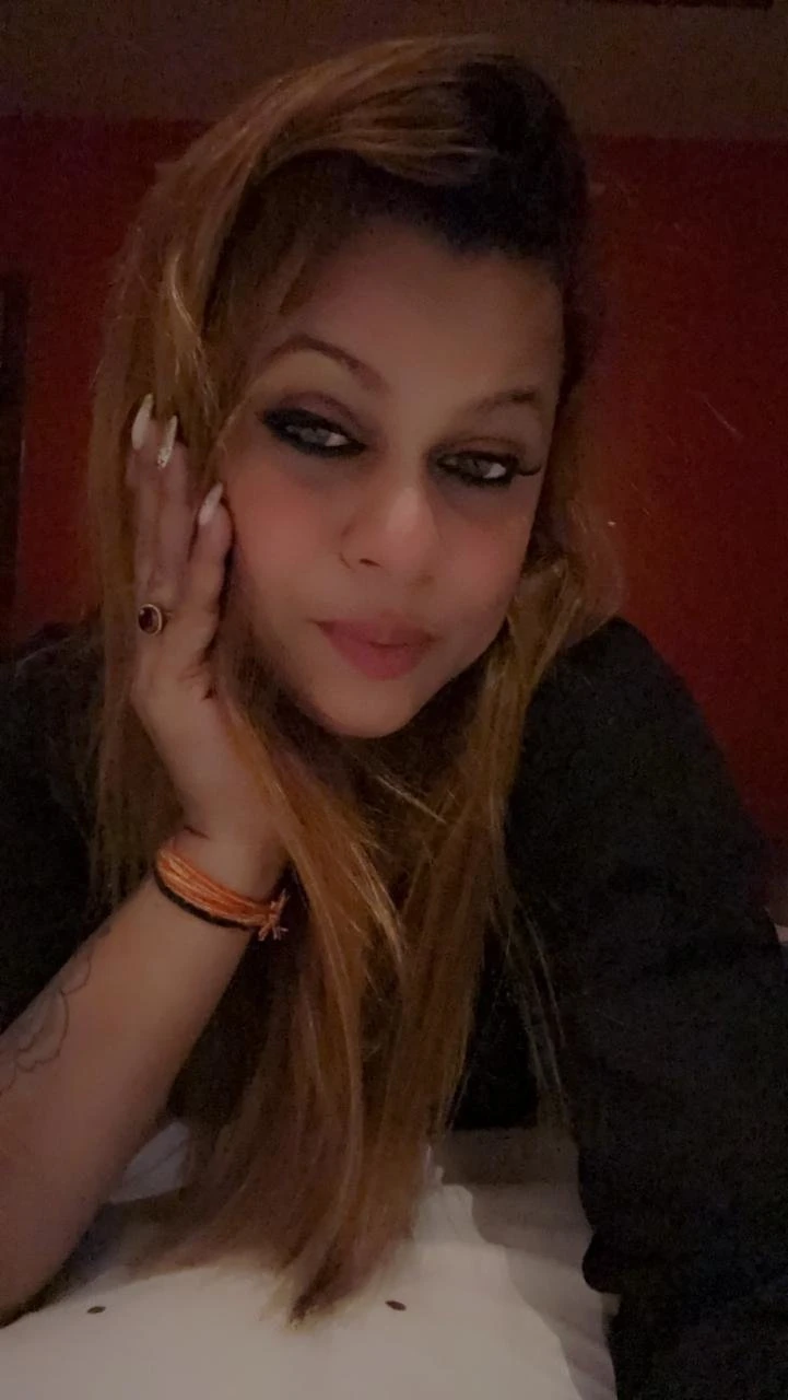 Shweta – Indian escort in Kolkata — 8 / 14