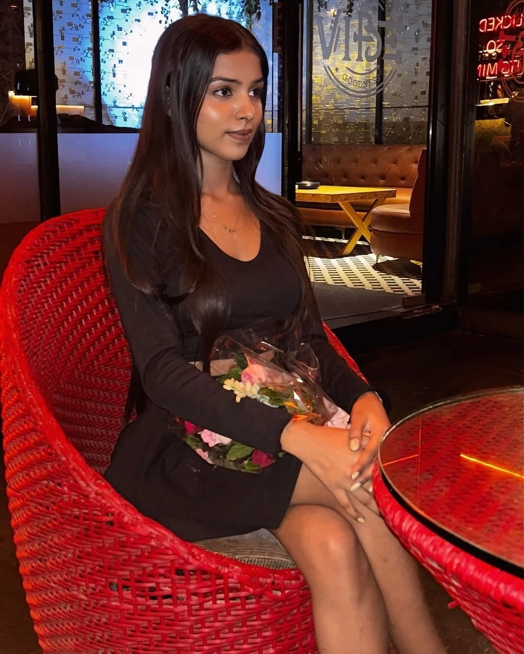INDEPENDENT CALL GIRL ISHITA ROY – Indian escort in Kolkata — 3 / 8