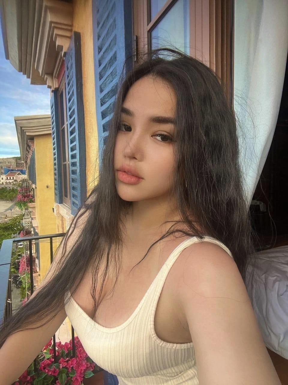 vy vy – Vietnamese escort in Ho Chi Minh City — 9 / 20