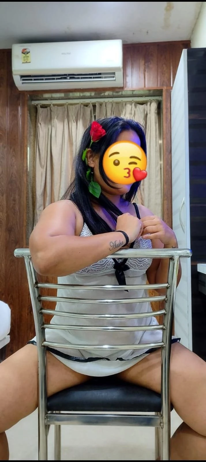 Jiah – Indian escort in Mumbai — 12 / 19
