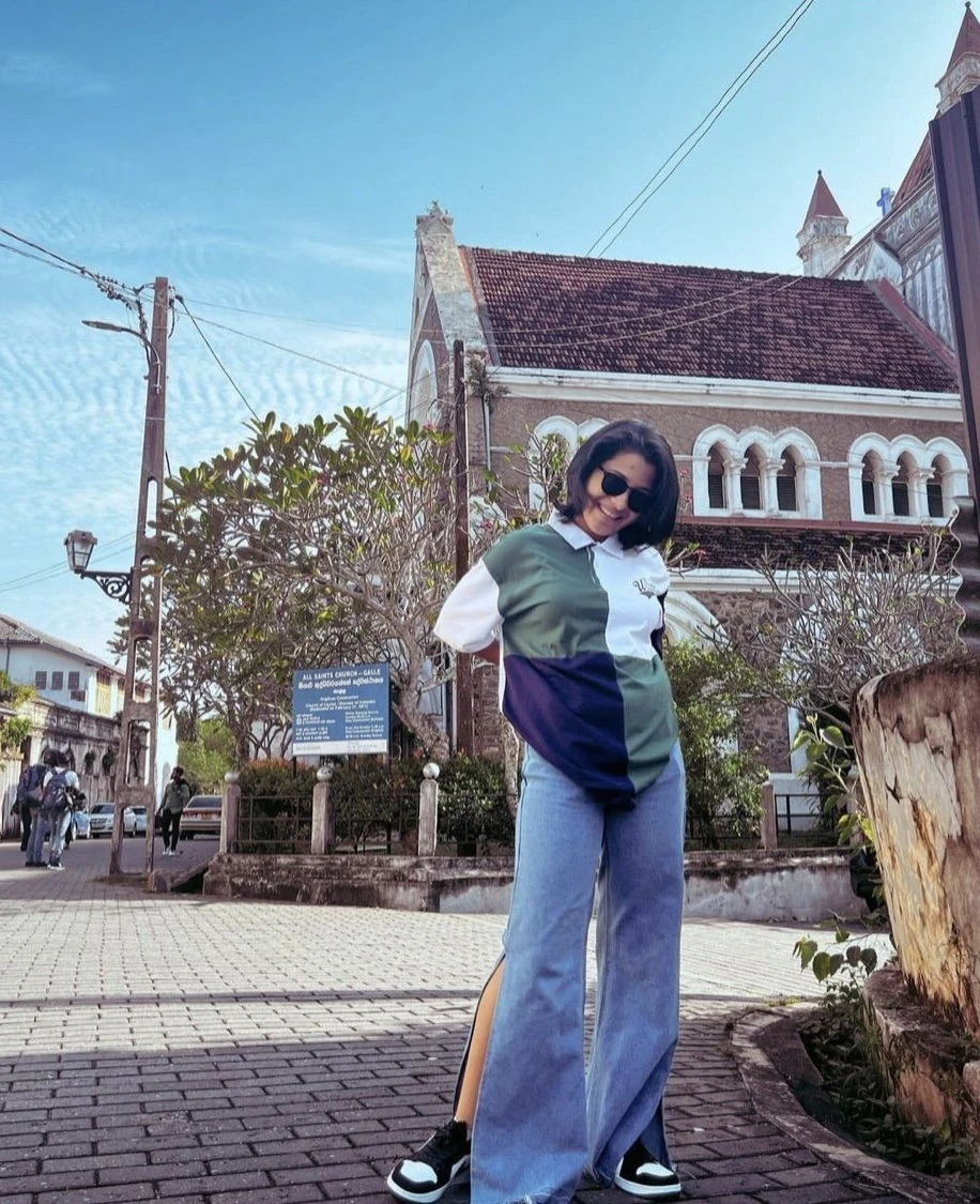Harshi – escort in Colombo — 3 / 5