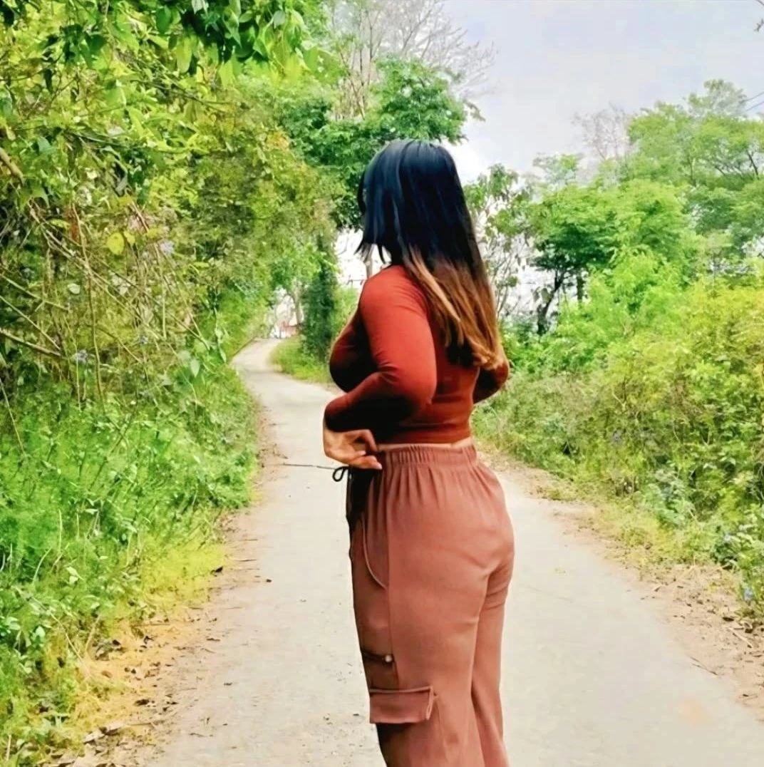 Akshata – Indian escort in Mumbai — 3 / 4