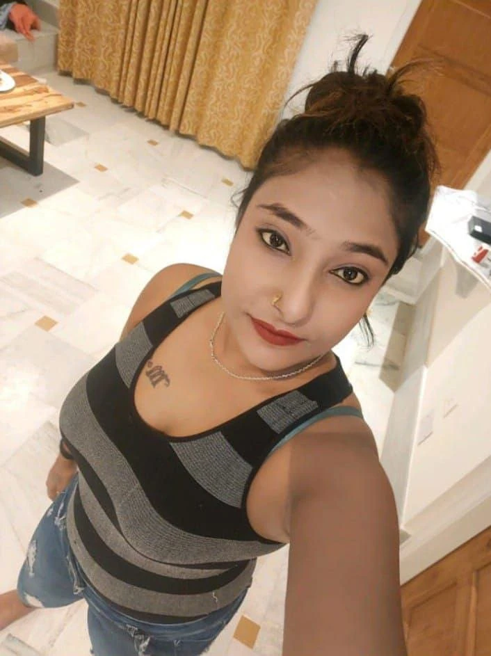 Nikita Sharma – escort in Pune — 12 / 14