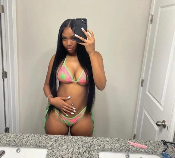 Tasha Sexy Hot African Babe – South African escort in Hyderabad — 1 / 4