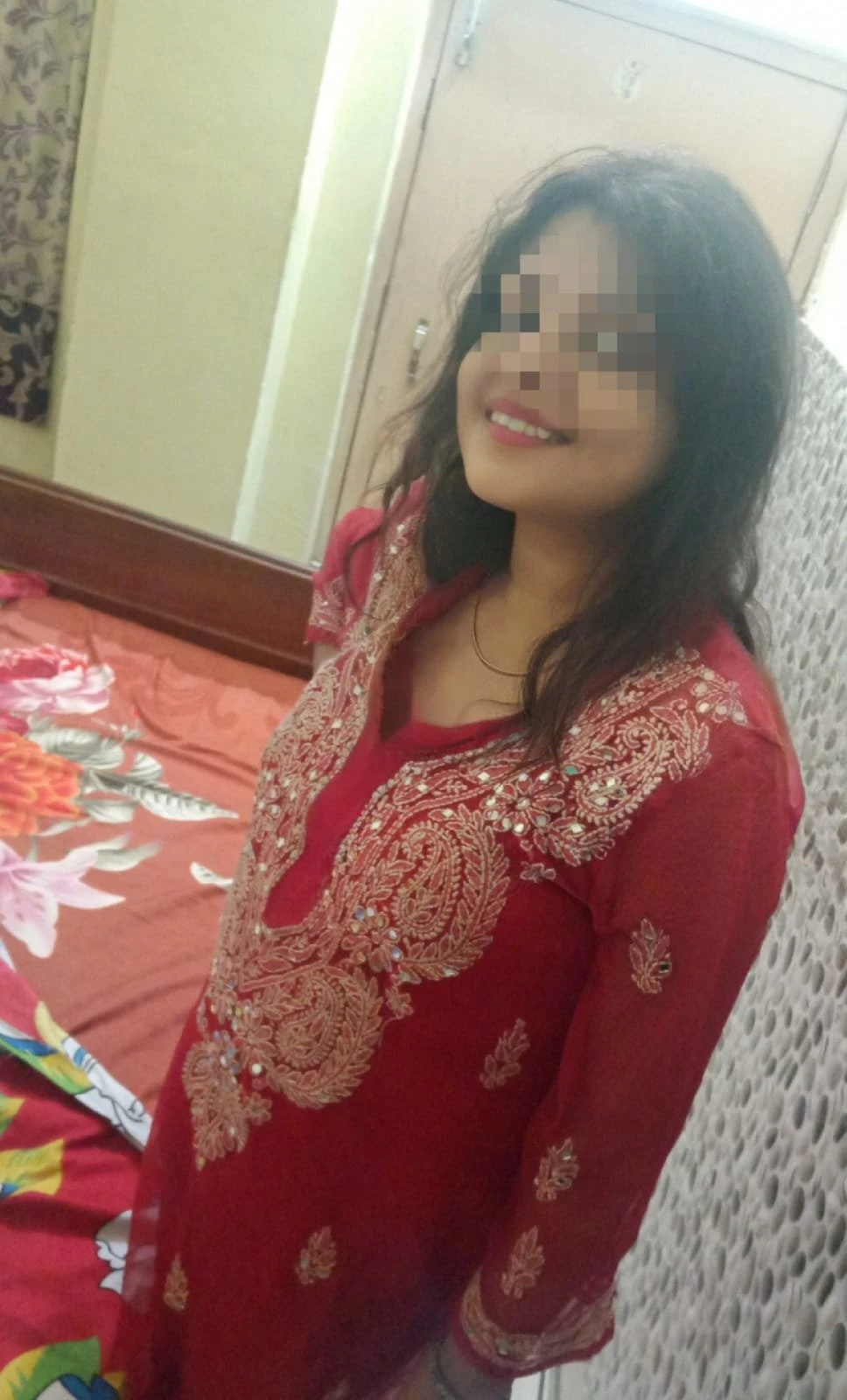 REAL MEET CAM SHOW 9,9,0,3,9,7,3,5,9,1 – Indian escort in Kolkata — 2 / 7