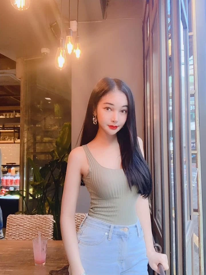 YUJIN MIDA – North Korean escort in Seoul — 7 / 10