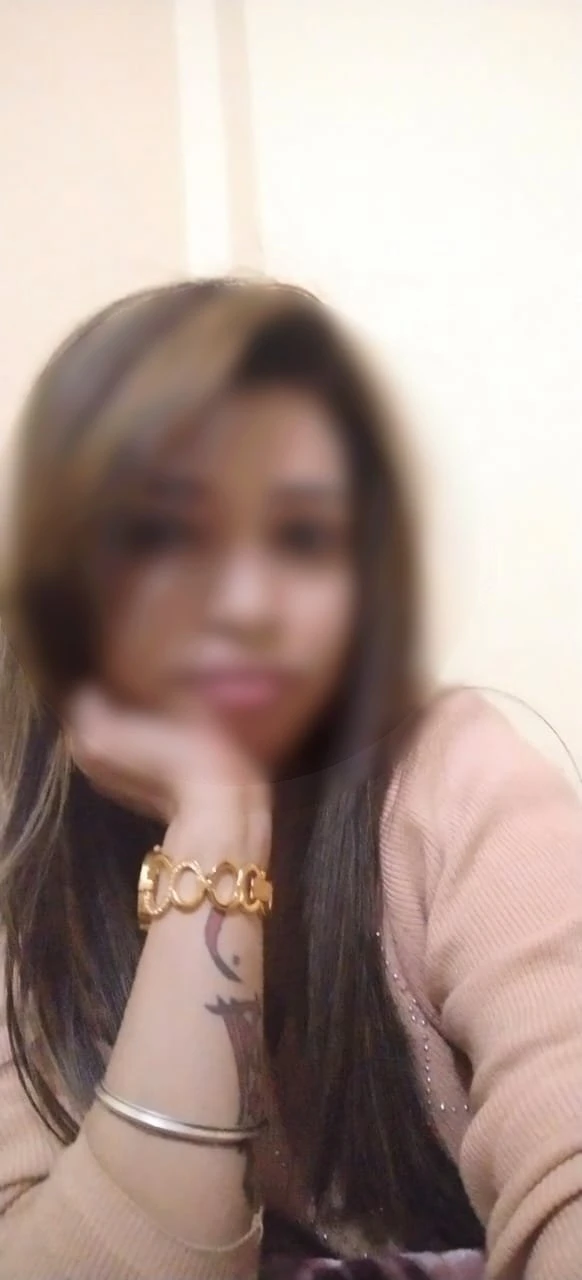 Alisha Sharma – Indian escort in New Delhi — 4 / 5