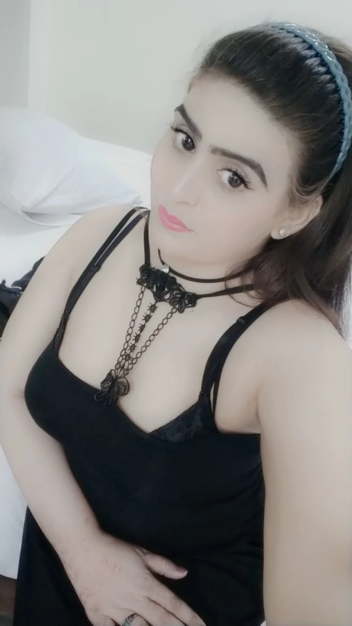 Laila Khan – Pakistani escort in Islamabad — 3 / 5