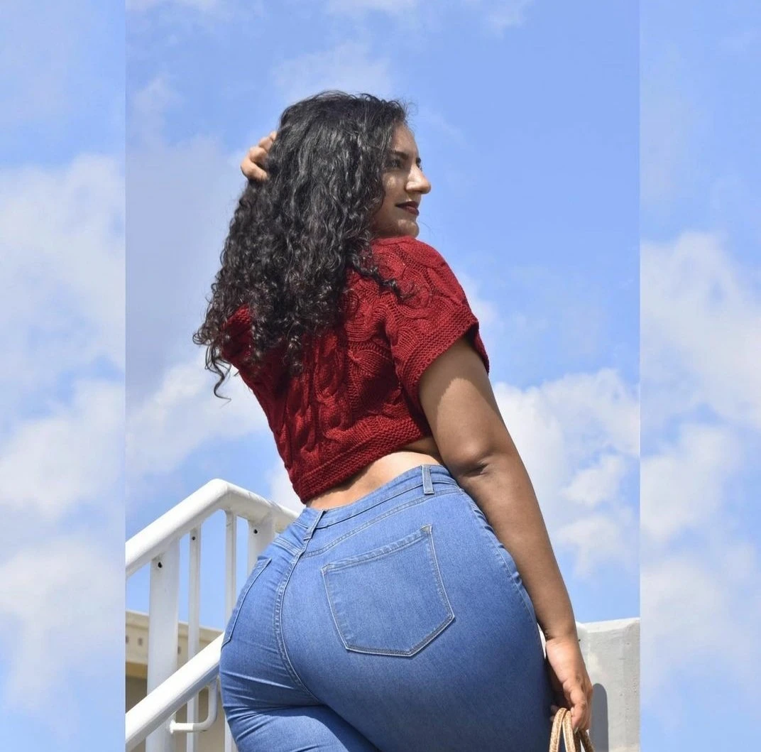 Simran – Indian adult performer in Pune, Escort, Pune