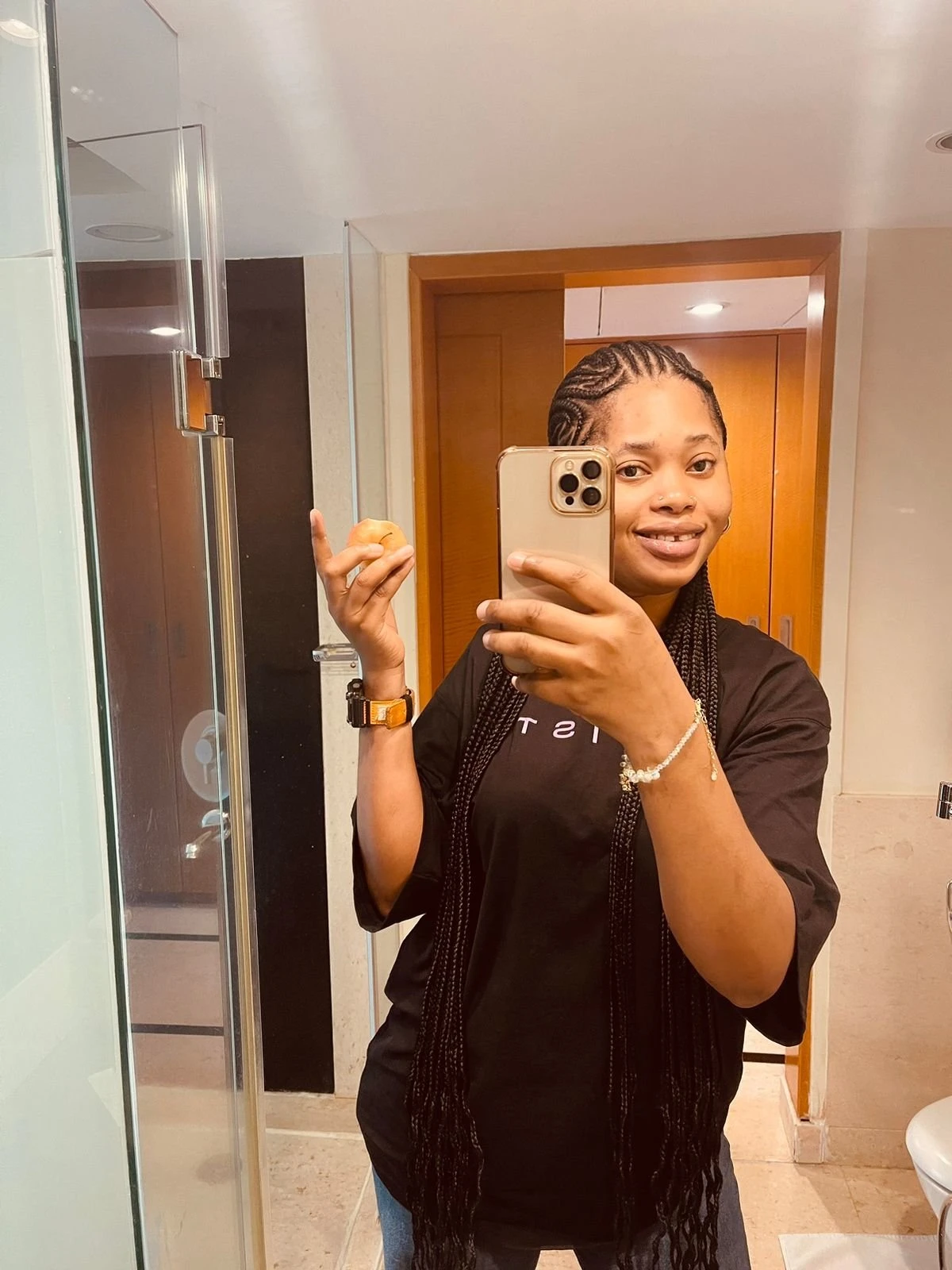 Nana9,1,1,3,6,1,4,6,0,7 – Ethiopian escort in Bangalore — 3 / 9