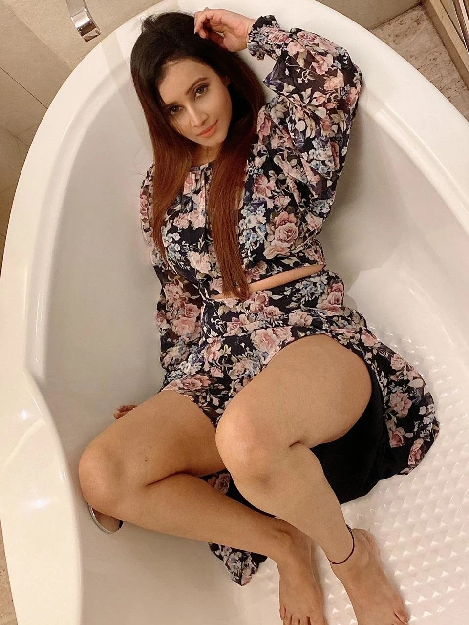 Pakka Lowest Rate All Over Navi Mumbai – Indian escort in Navi Mumbai — 6 / 8