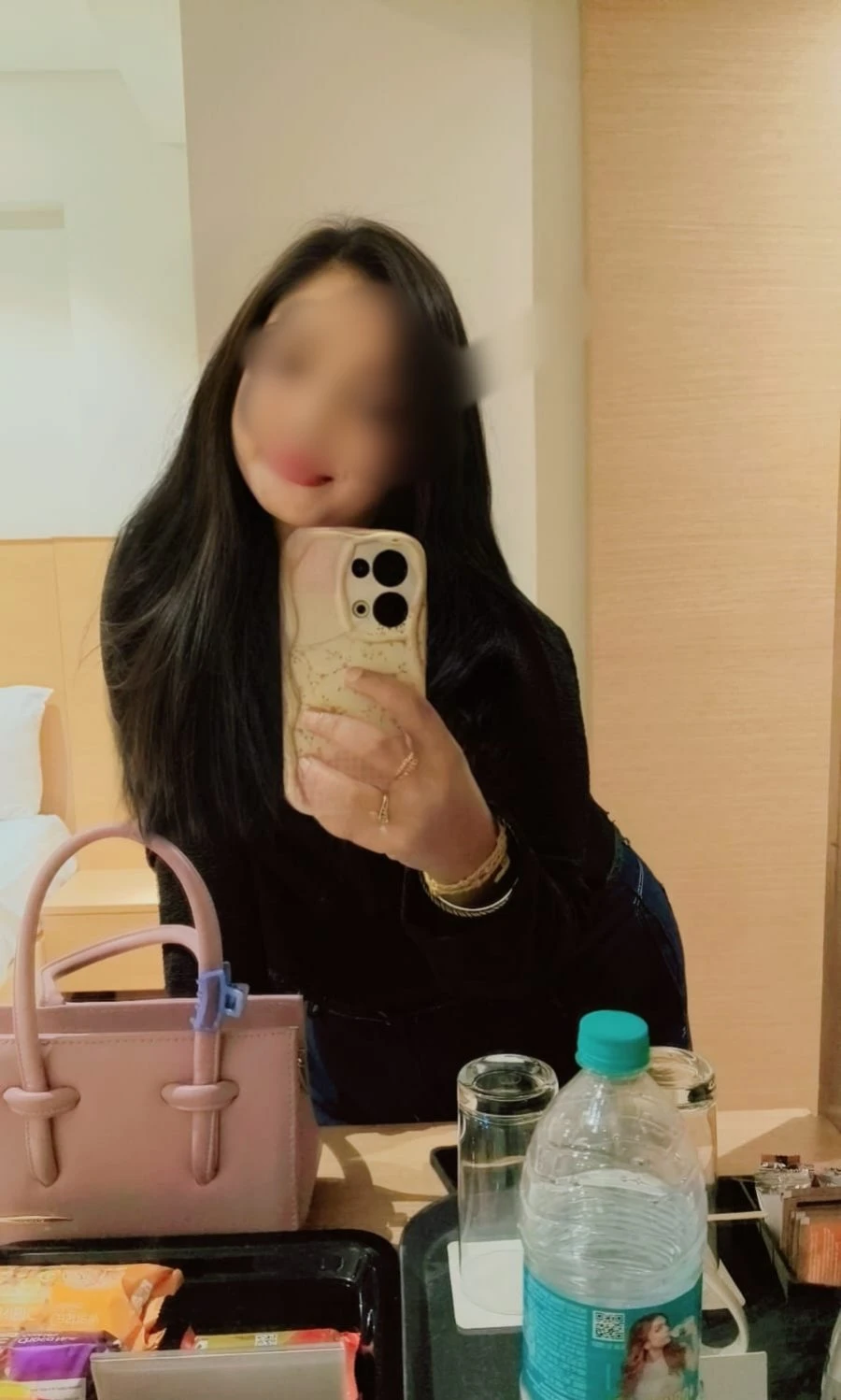 Artika – Indian escort in Mumbai — 2 / 4