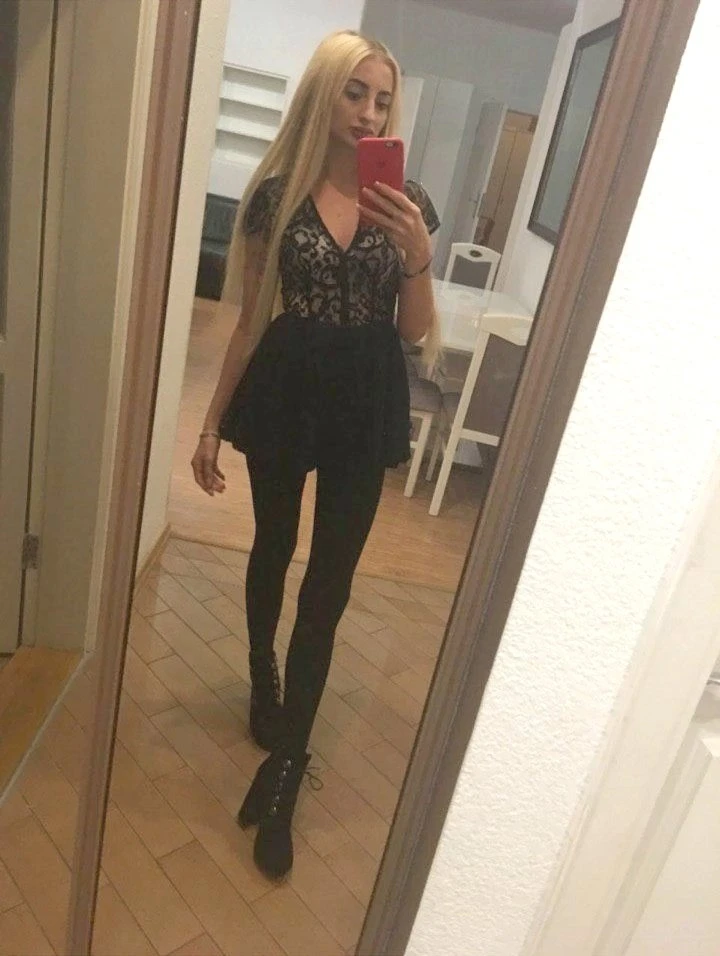 LITTLE KELLY – Estonian escort in Beirut — 17 / 19