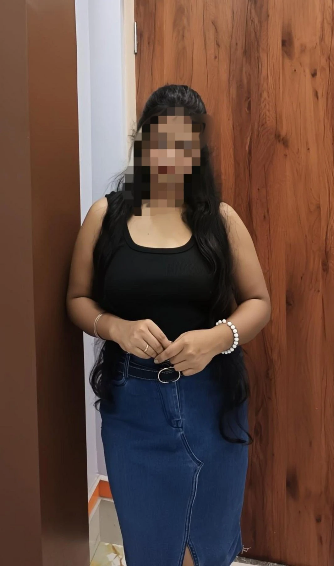 Anushka Singh – escort in New Delhi — 2 / 3