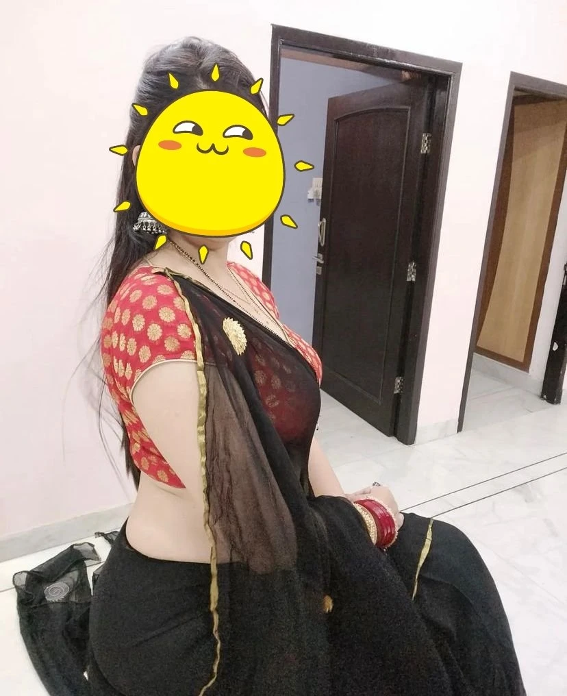Soniya Bhabhi – Indian escort in Kanpur — 6 / 8