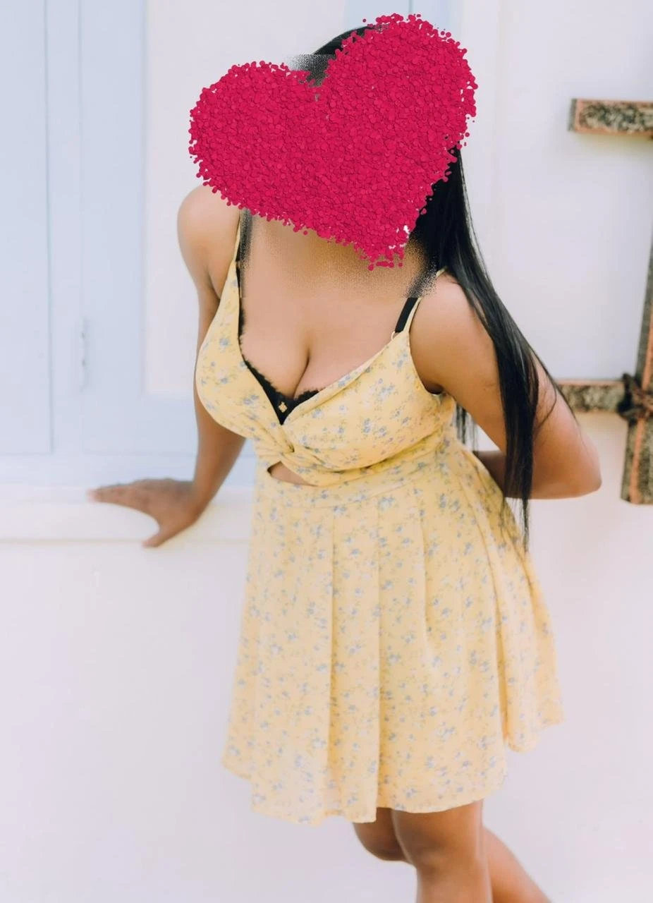 Tharindi Slim Sexy Hygienic Girl – Sri Lankan escort in Colombo — 3 / 8