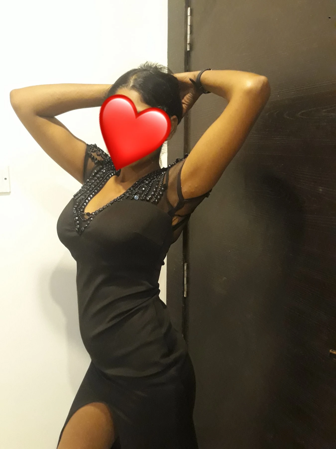 Real Meet and Cam Show – Indian escort in Nagpur — 7 / 9