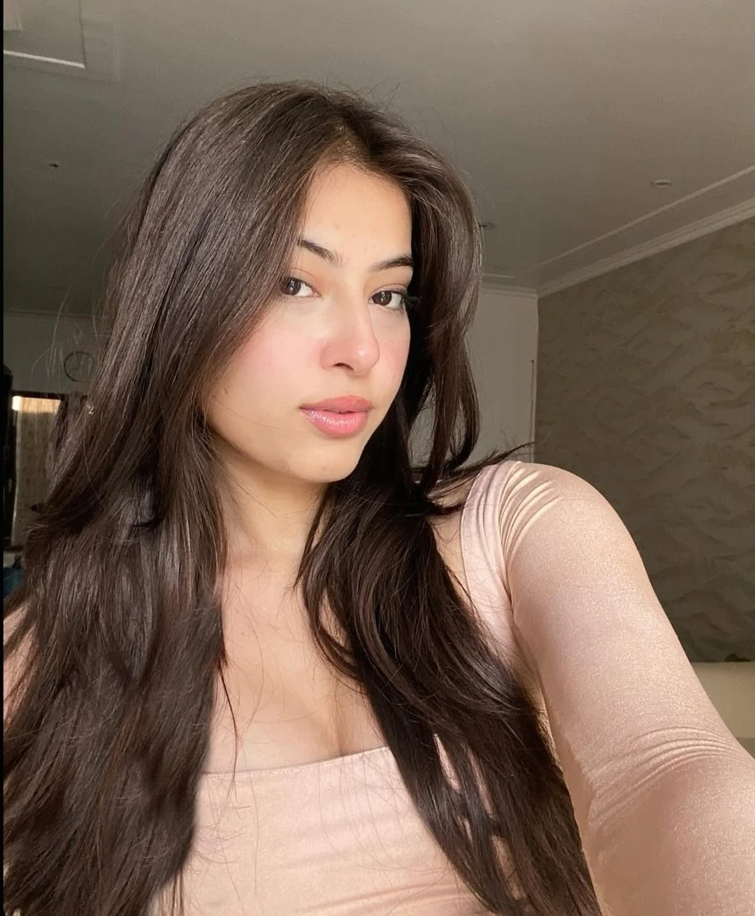 Divyanshi Cam and Real Meet Service – Nepalese escort in Kathmandu — 2 / 3