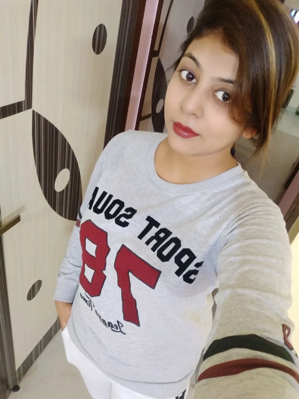 Pallavi – Indian escort in Mumbai — 2 / 5