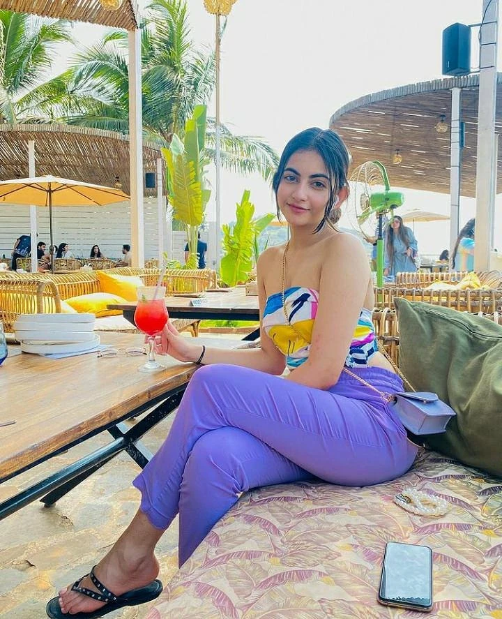 CASH PAYMENT GENUINE SERVICE HIGH PROFIL – Indian escort in Kolkata — 2 / 5