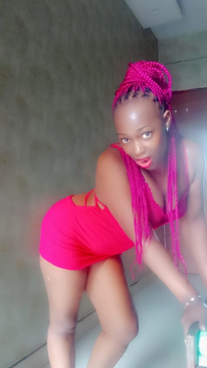 Tight Wet Pussy Horny Girl Wants to Fuck – South African escort in Chandigarh — 2 / 5
